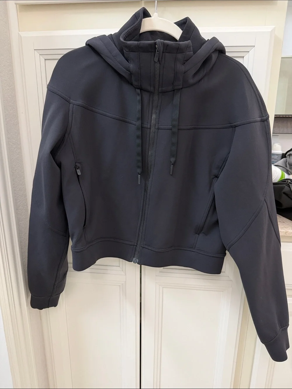 lululemon athletica Women's Black Hooded Zip Bomber 🖤
